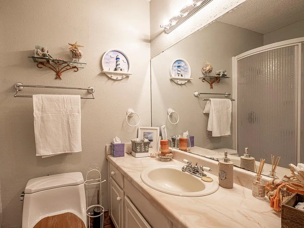 3 bed, 1635 sqft, $1,790 — Photo 4