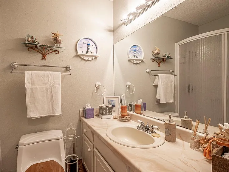 408 Heritage Trl — Photo 4