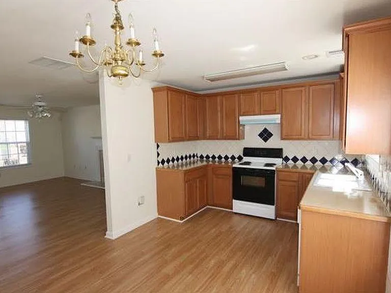 5990 Hickory Springs Dr — Photo 3