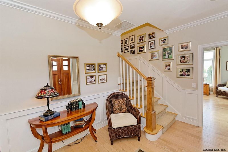 3rd image of 65 STONY POINT Road