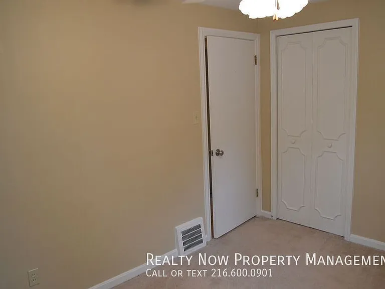 23805 E Groveland Rd #23805 E GROVELAND — Photo 16