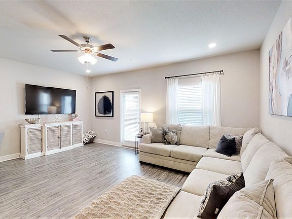 2nd image of 26955 Spyglass Dr
