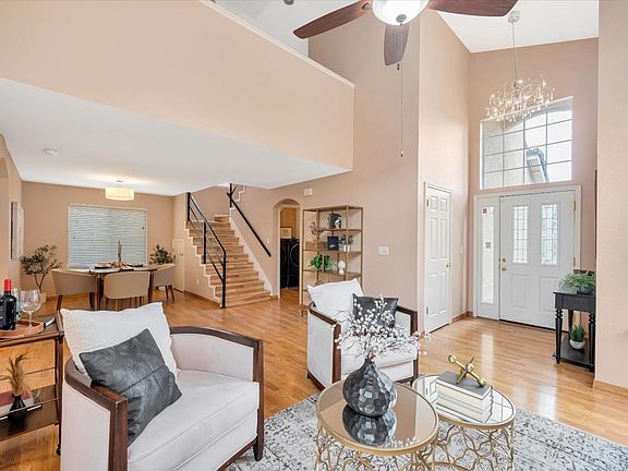 5th image of 615 San Gabriel Ave