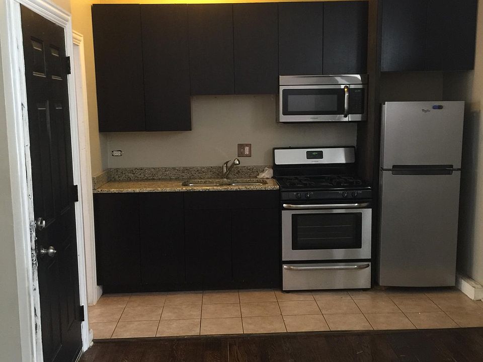 1st image of 825 W Windsor Ave APT 1M