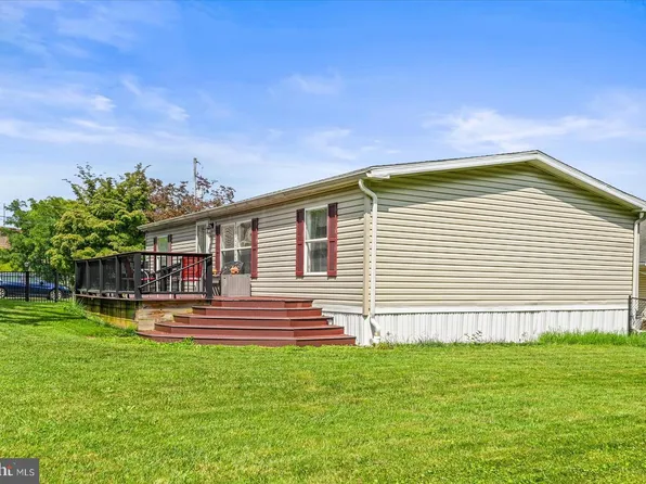 68 Dew Drop Rd, York, PA 17403