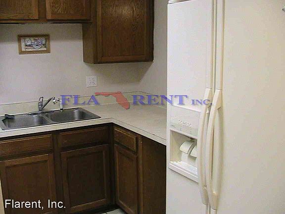 4th image of 7623 University Garden Dr