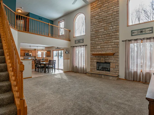 11002 Trenton Rd NW, Uniontown, OH 44685
