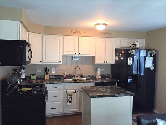 3rd image of 9345 S Massasoit Ave