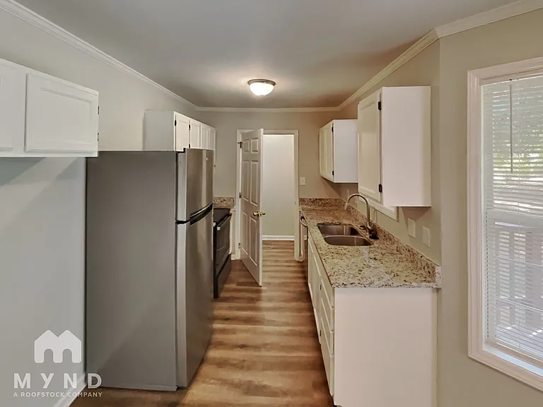 5406 S New Hope Rd — Photo 7