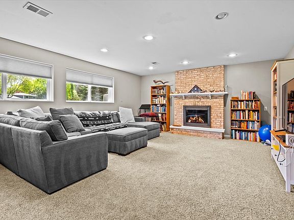 5th image of 1145 Weeping Willow Ln