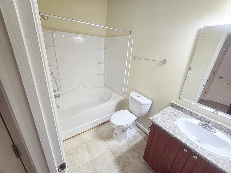 Clairmont at Farmgate — Photo 116