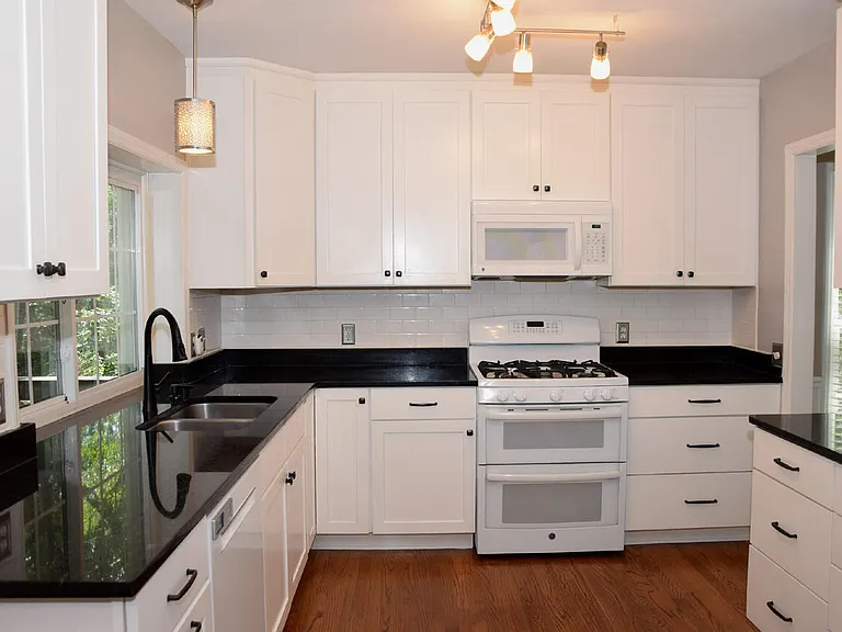 103 Ashley Brook Ct — Photo 6
