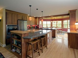 817 Beaver Creek Rd, Shelburne, VT 05482
