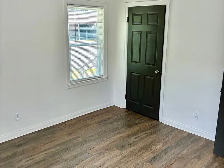 109 Signal View St — Photo 8