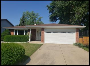 472 Raphael Ave, Buffalo Grove, IL 60089