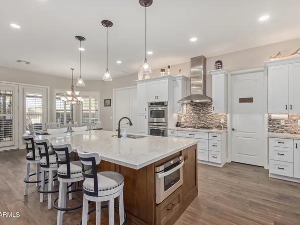 10810 E OBISPO Avenue, Mesa, AZ 85212