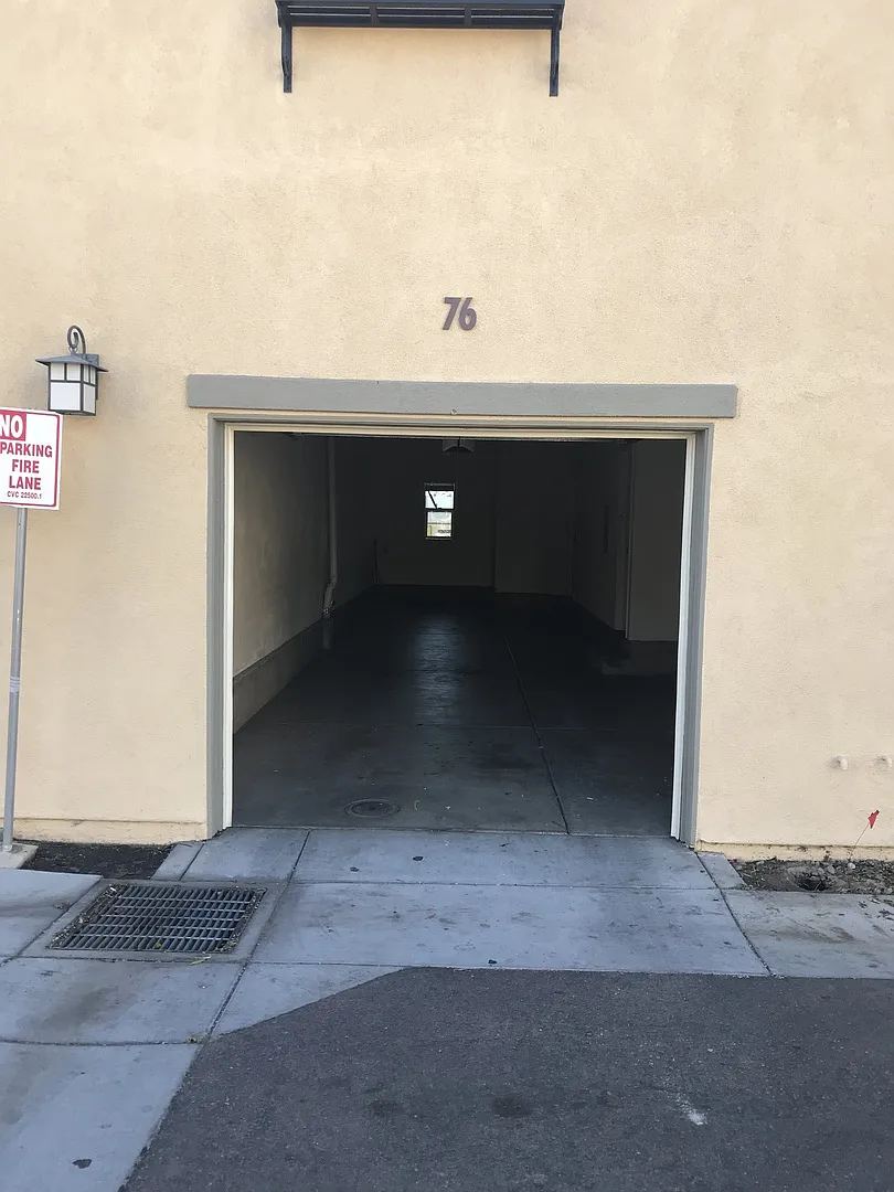 Spacious Legacy Townhome/ Logan Heights/San Diego — Photo 2
