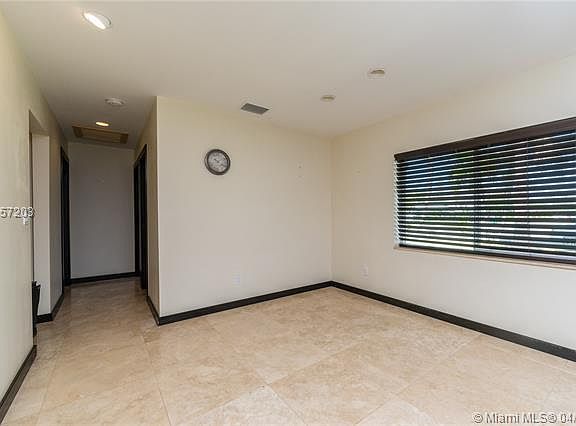 5th image of 18041 SW 91st Ave