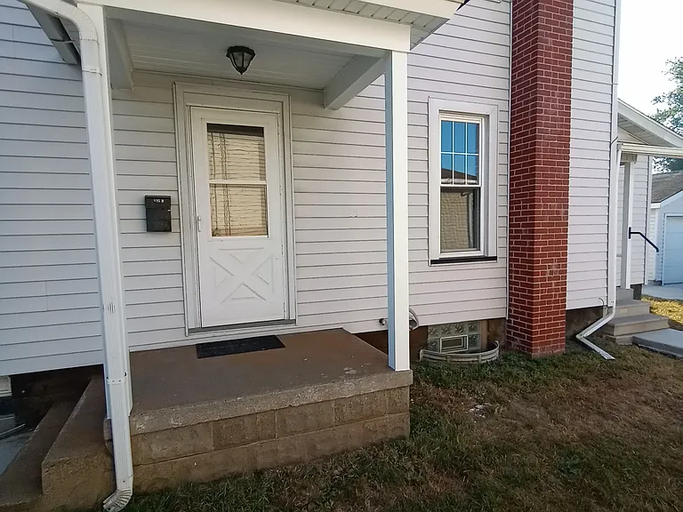 825 Tremont Ave SW #B — Photo 3