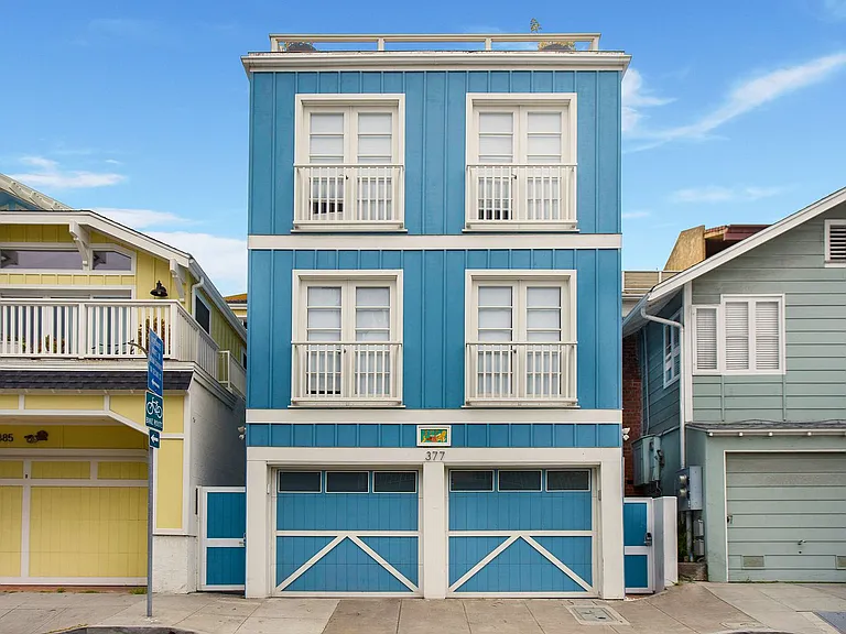 377 Mermaid St — Photo 16