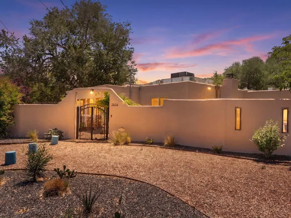 2616 Mountain Rd NW, Albuquerque, NM 87104