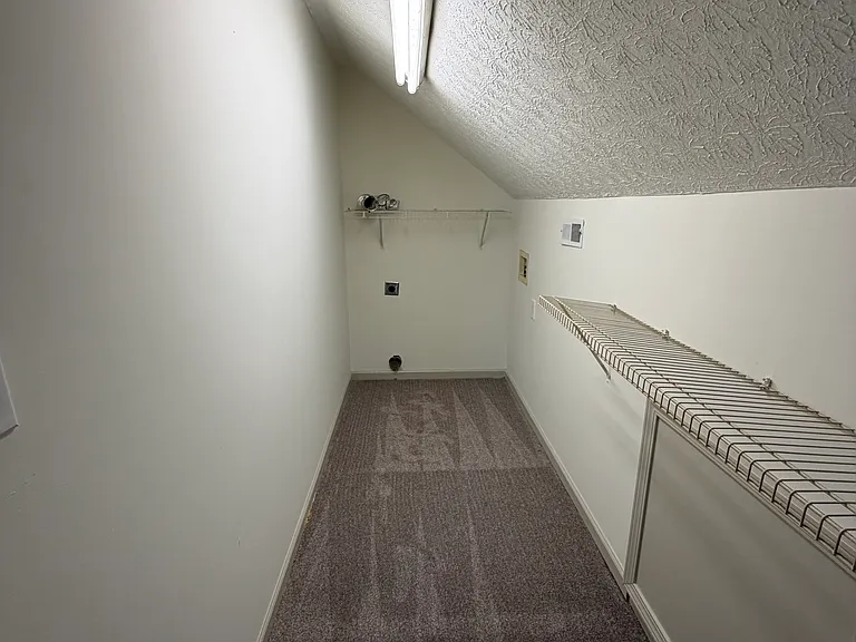 761 Jennings Ct — Photo 20