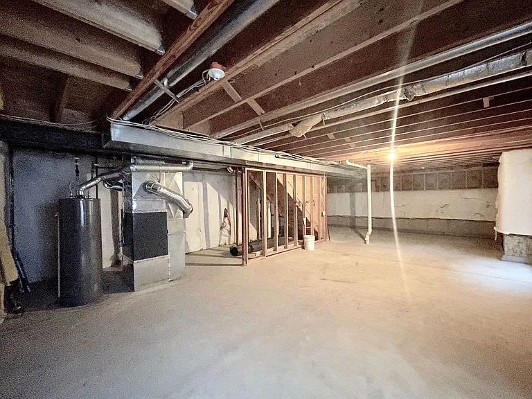 6675 Stonehedge Dr — Photo 39
