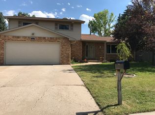 911 Vandehei Ave, Cheyenne, WY 82009