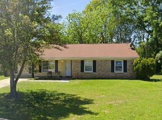 7601 Ireland Dr, North Charleston, SC 29420