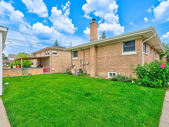 4th image of 8450 Crawford Ave
