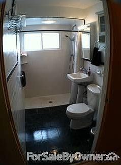Wheelchair-accessible Bathroom