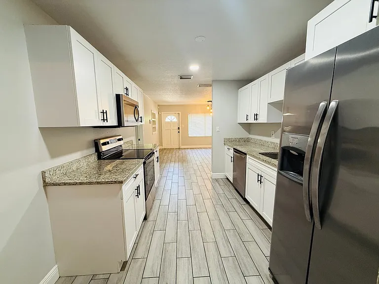 4203 E Yukon St — Photo 7