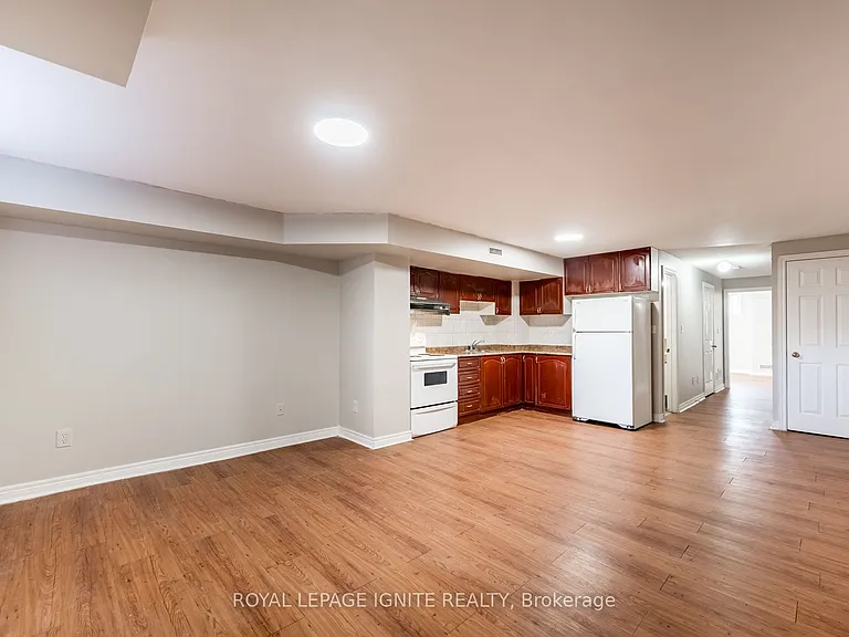 176 Wright Ave #BASEMENT — Photo 14