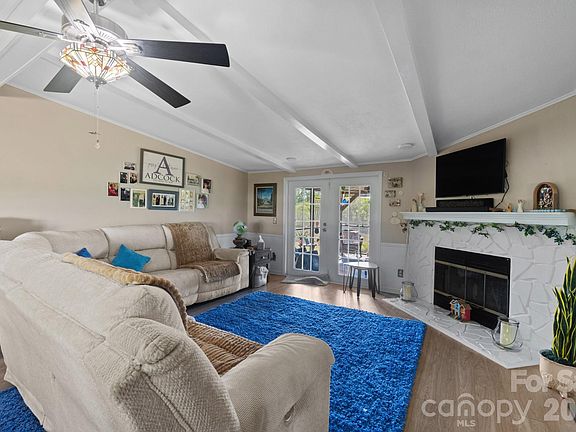 4th image of 1507 Mills Harris Rd