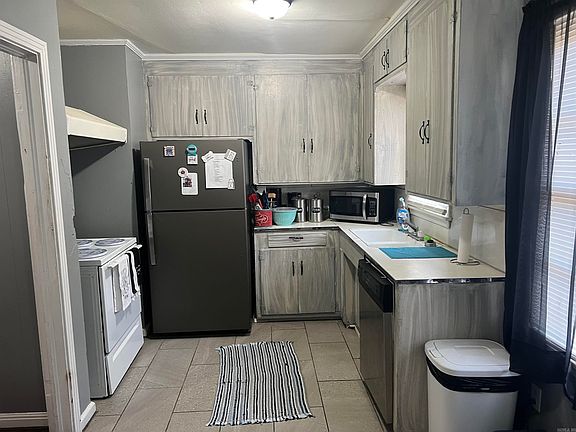 4th image of 1508 Walnut St