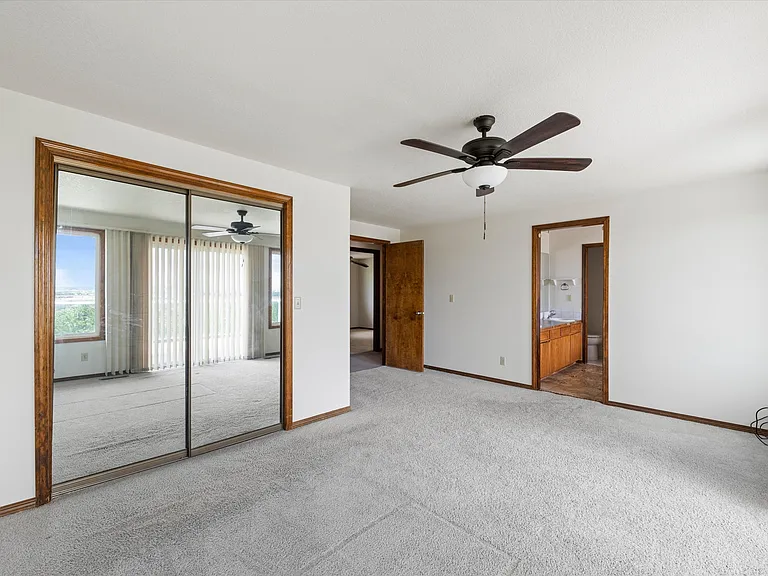 212 Edgewood Dr — Photo 21