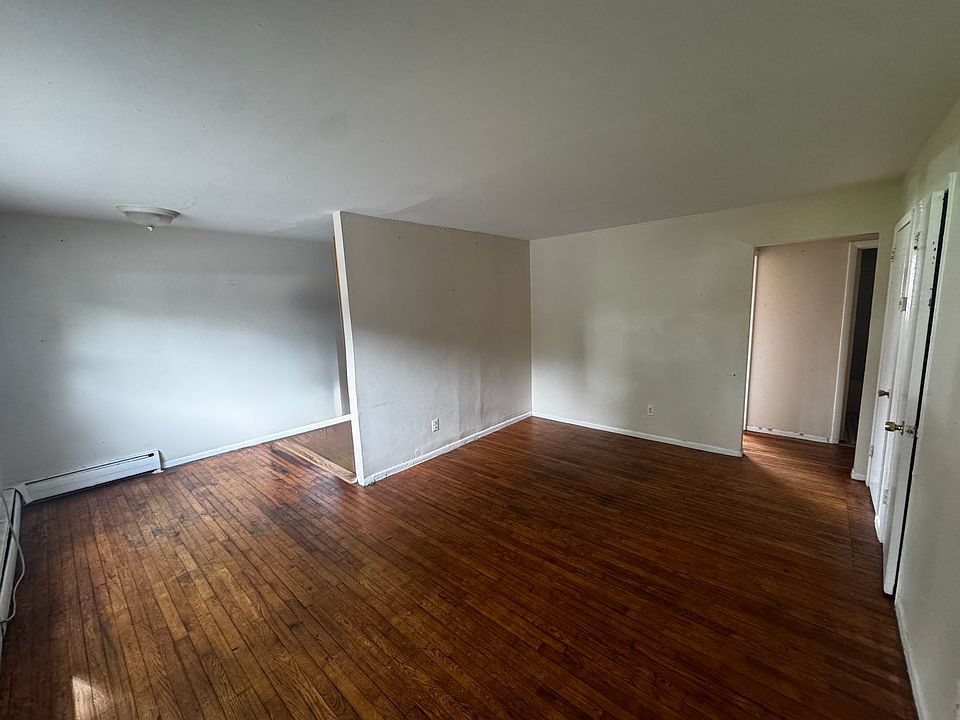 1st image of 114 Borden Ave APT 5