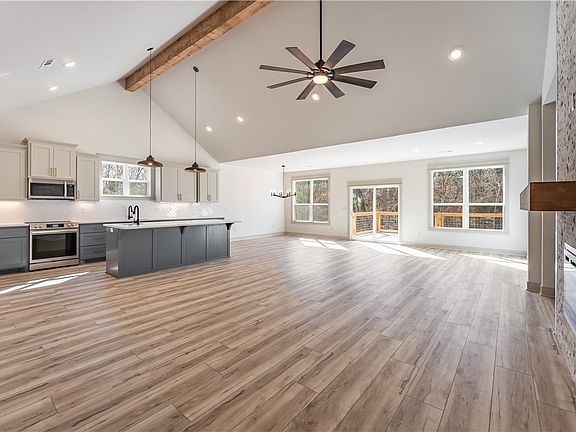 2nd image of 13 Beaty Ln