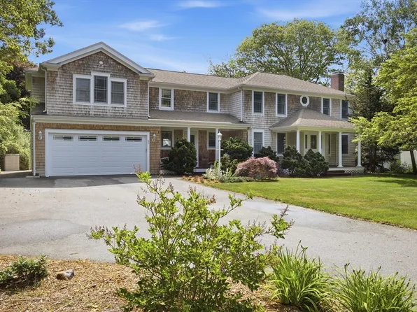 35 Raymond Rd, Plymouth, MA 02360