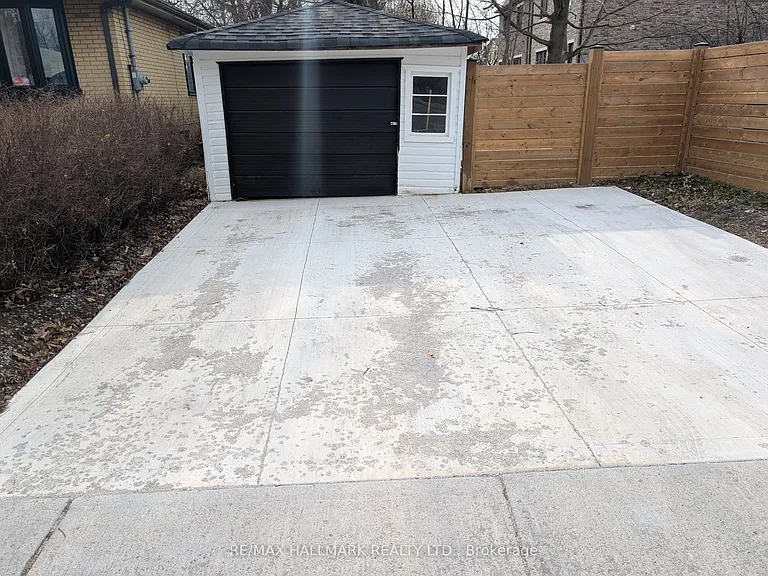 47 Park St #LOWER — Photo 27