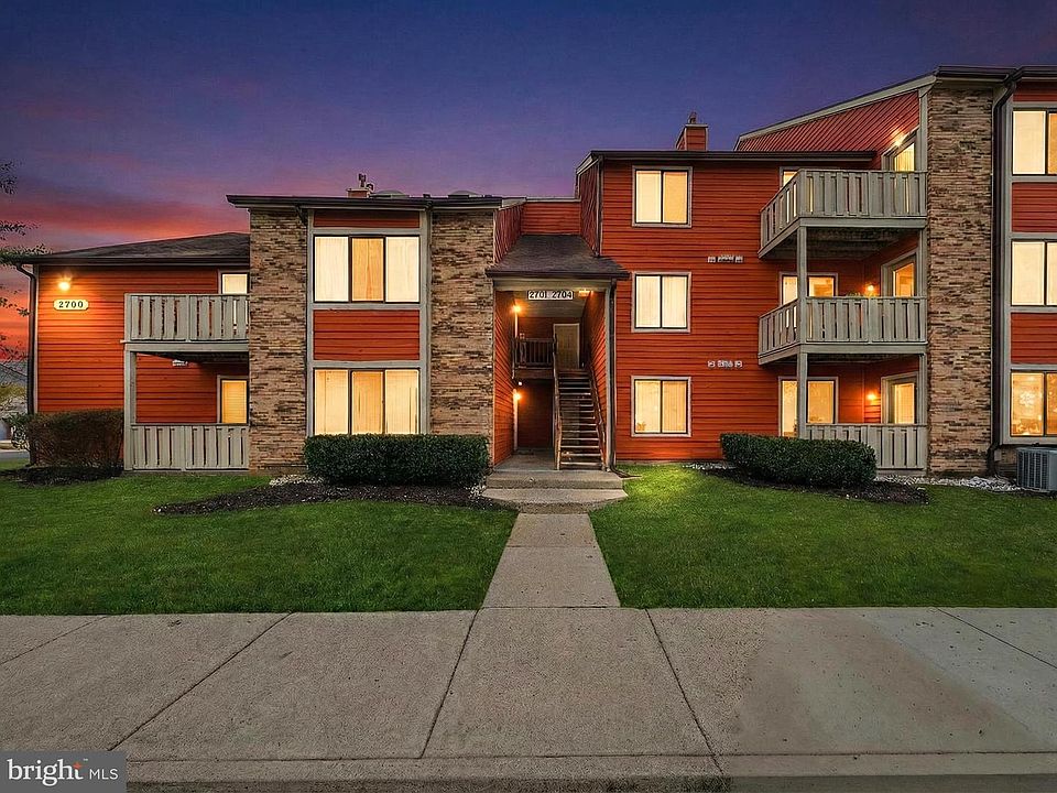 1st image of 2702 Sussex Ct