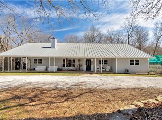 16116 Pin Oak Rd, Fayetteville, AR 72704