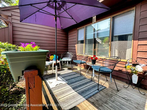 121 E Jolly Rd APT D3, Lansing, MI 48910