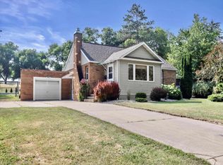 630 Dearholt Rd, Madison, WI 53711