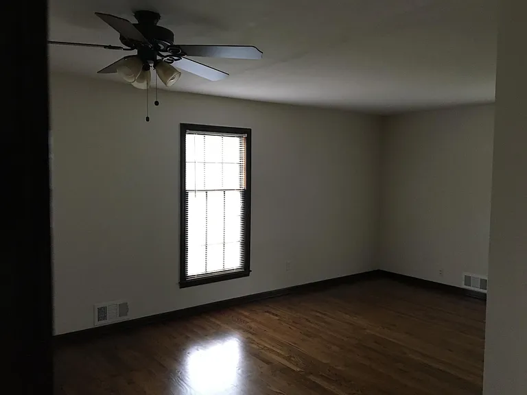 6638 Metcalf Ave — Photo 11