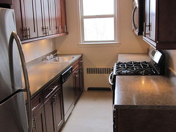 2nd image of 242 Broadway #9