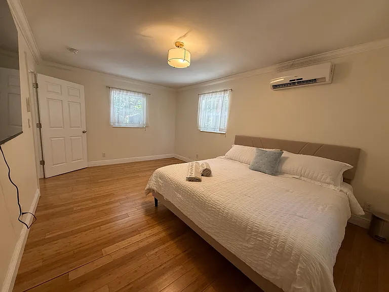 1413 SW 23rd Ave #1 — Photo 3