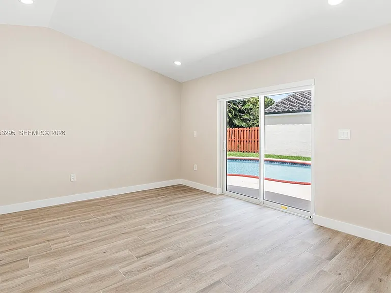 11747 SW 90th Ter — Photo 10