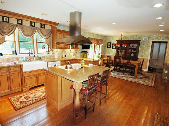 Refined, dramatic Colonial