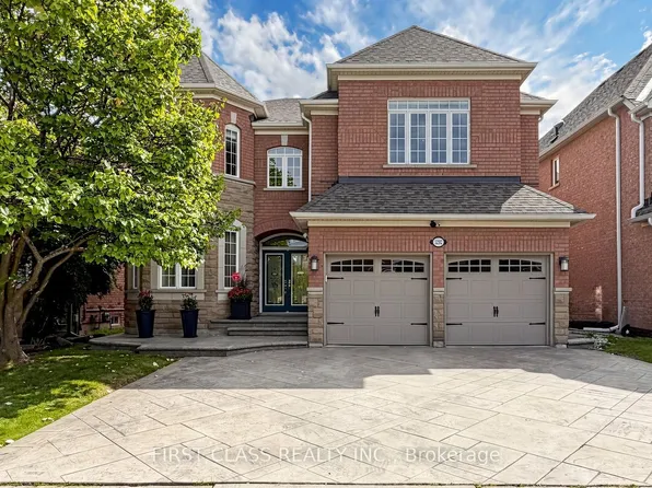 3292 Topeka Dr, Mississauga, ON L5M 7V1